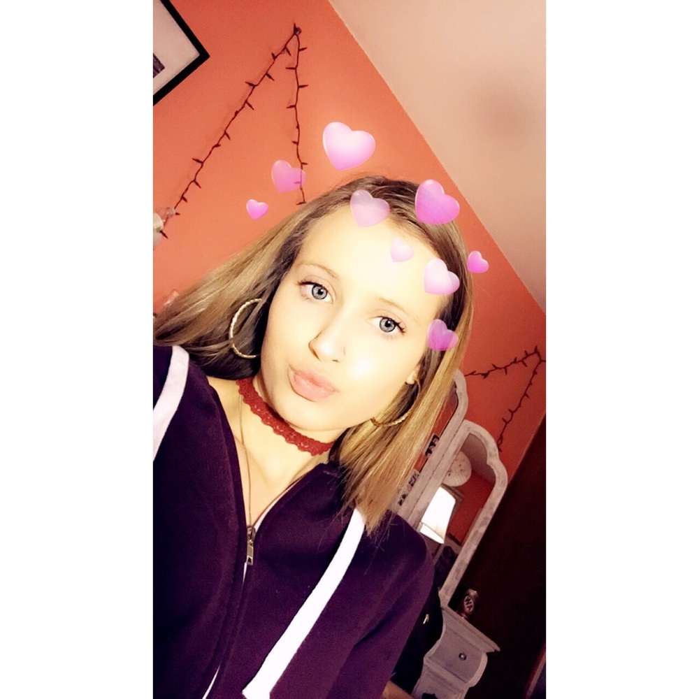 Meet your Posher, Emma